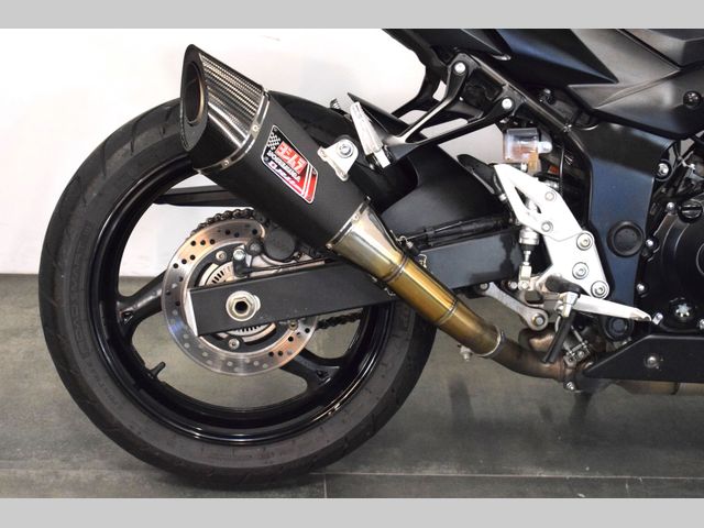 suzuki - gsr-750-a