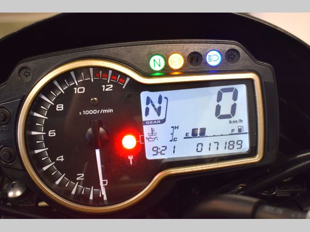suzuki - gsr-750-a