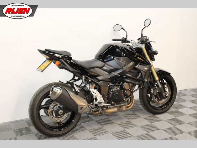 suzuki - gsr-750-a