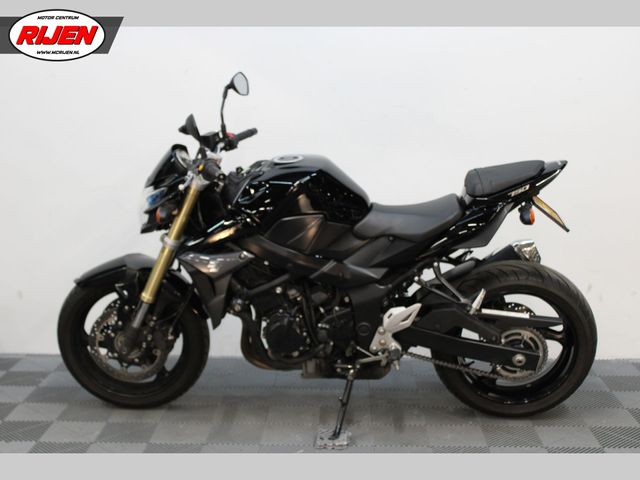 suzuki - gsr-750-a