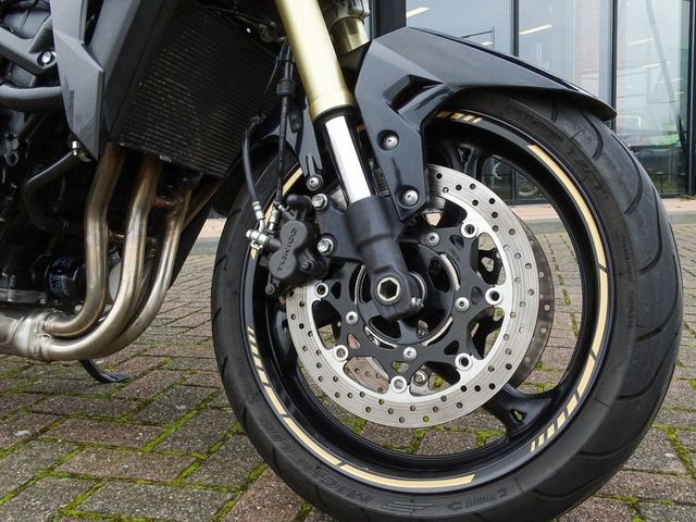 suzuki - gsr-750-a