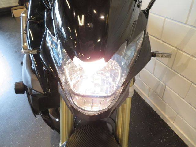 suzuki - gsr-750-a
