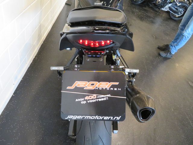 suzuki - gsr-750-a