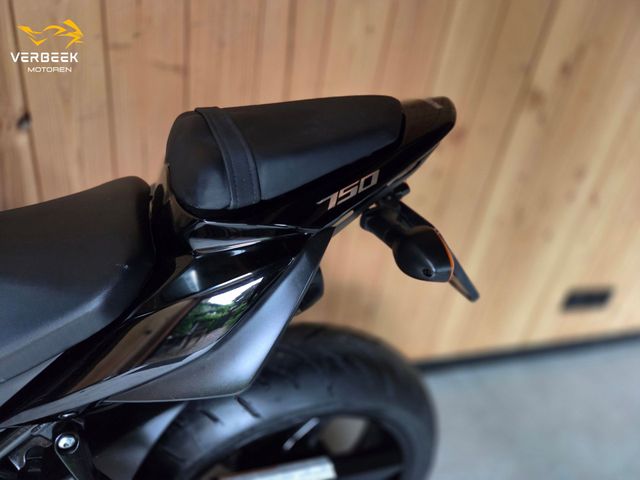 suzuki - gsr-750-a