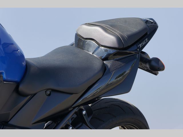 suzuki - gsr-750-a