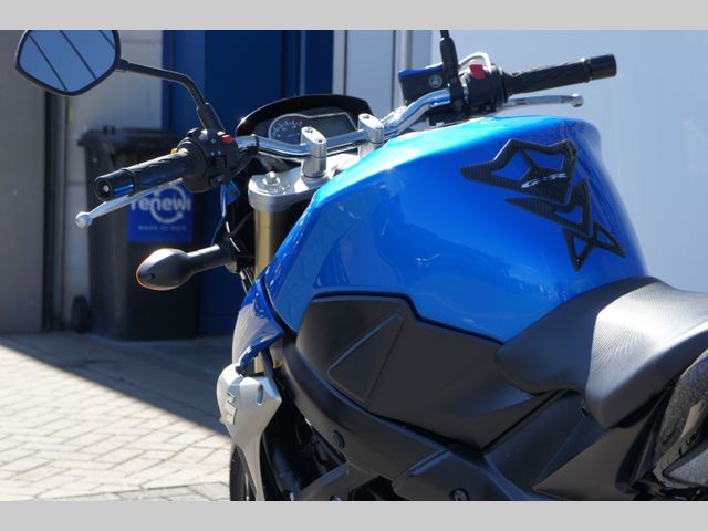 suzuki - gsr-750-a