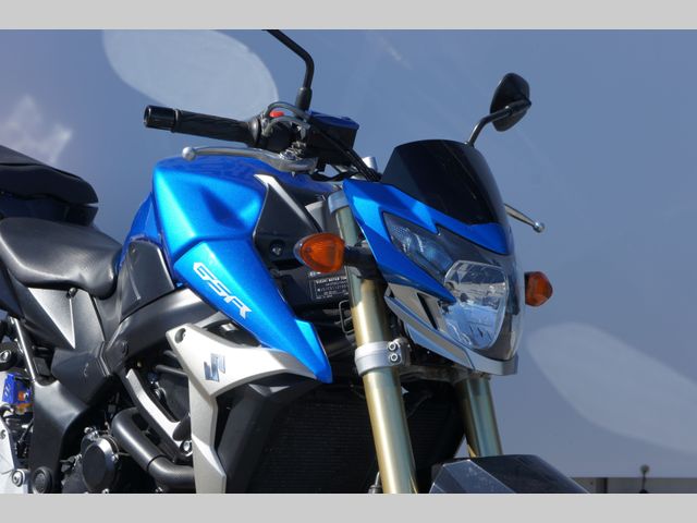 suzuki - gsr-750-a
