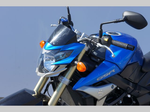 suzuki - gsr-750-a