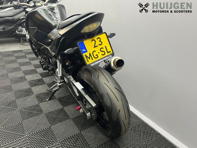 suzuki - gsr-750-a