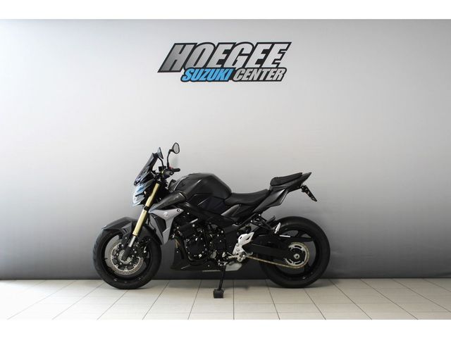 suzuki - gsr-750-a-street-extreme