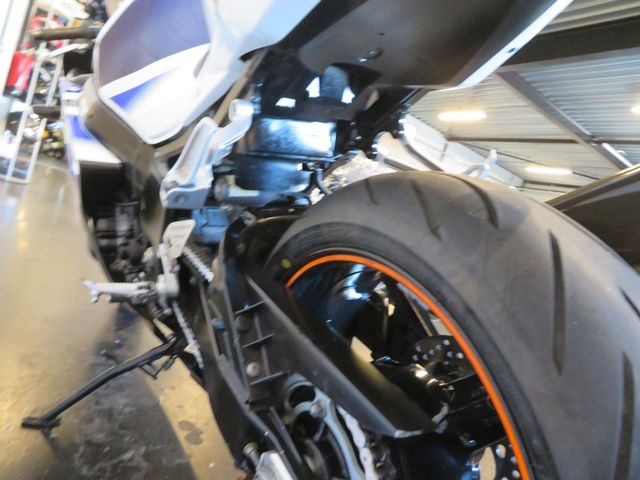 suzuki - gsx-1000-r