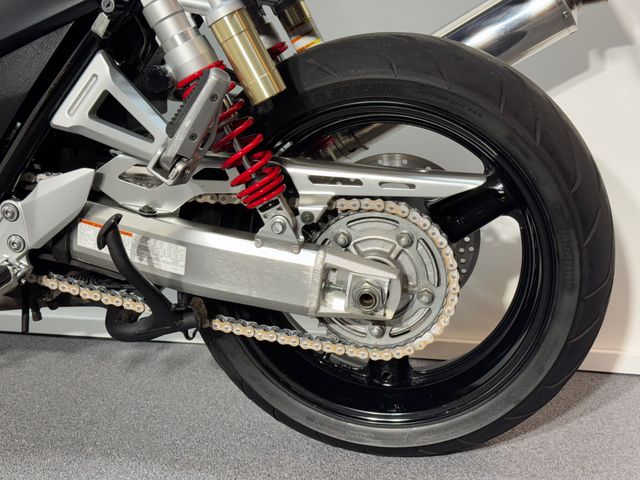 suzuki - gsx-1400-yoshimura