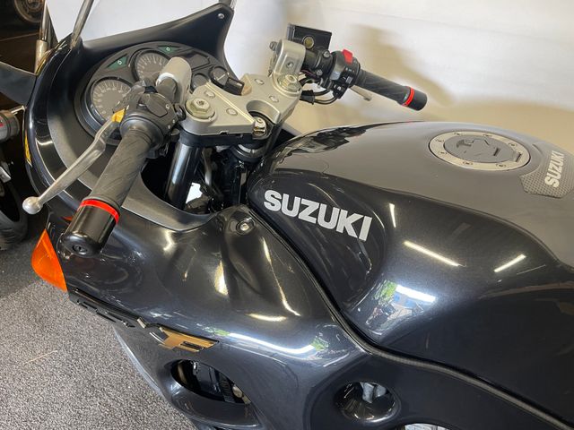 suzuki - gsx-750-f