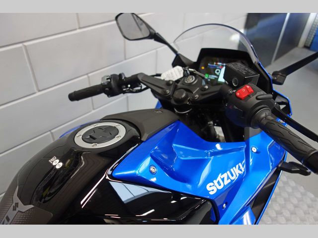 suzuki - gsx-8r