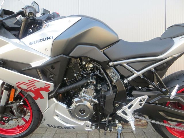 suzuki - gsx-8r