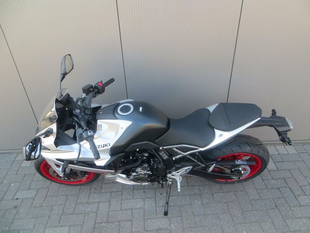 suzuki - gsx-8r