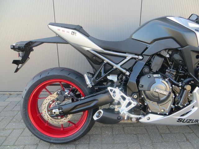 suzuki - gsx-8r