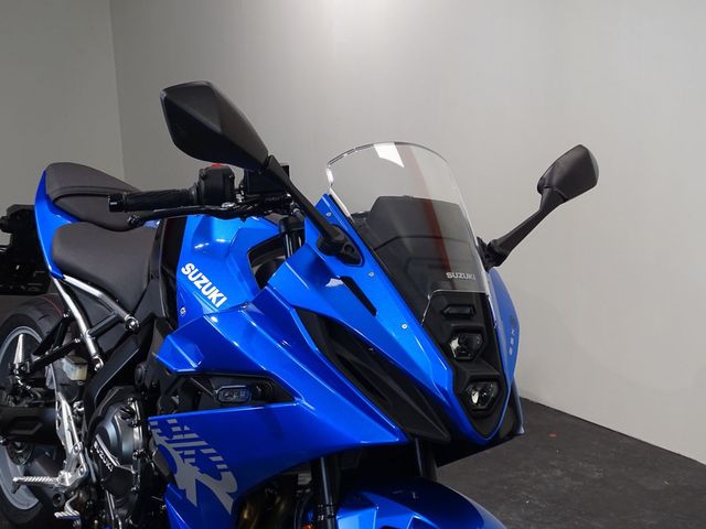 suzuki - gsx-8r