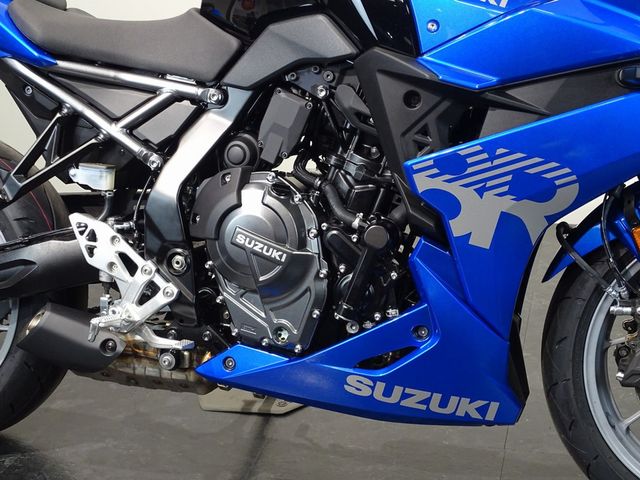 suzuki - gsx-8r