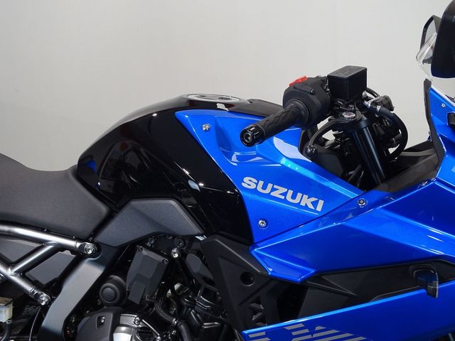 suzuki - gsx-8r