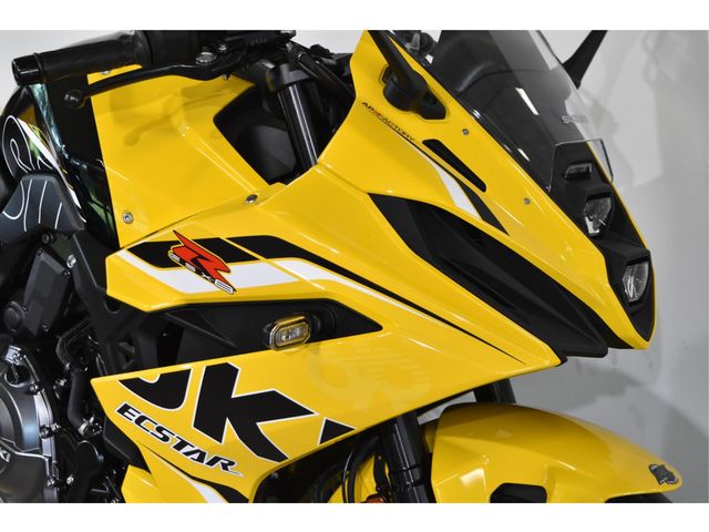 suzuki - gsx-8r