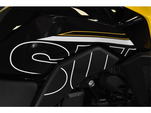 suzuki - gsx-8r