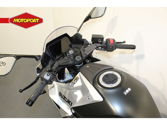 suzuki - gsx-8r