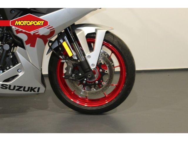 suzuki - gsx-8r