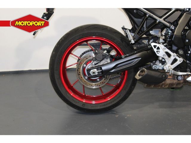 suzuki - gsx-8r