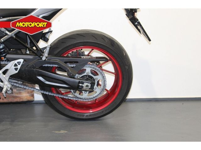 suzuki - gsx-8r
