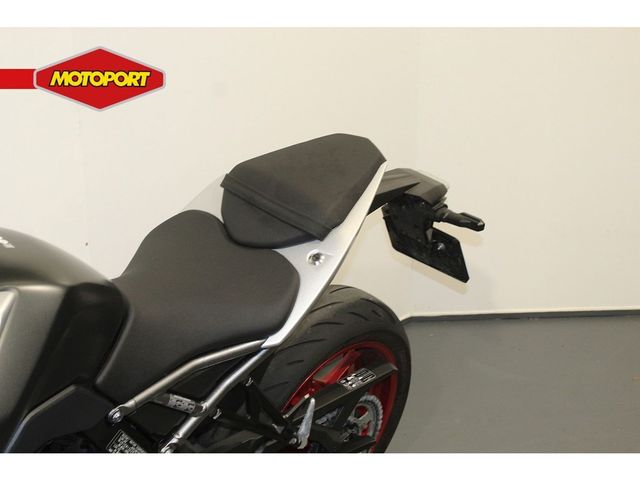 suzuki - gsx-8r