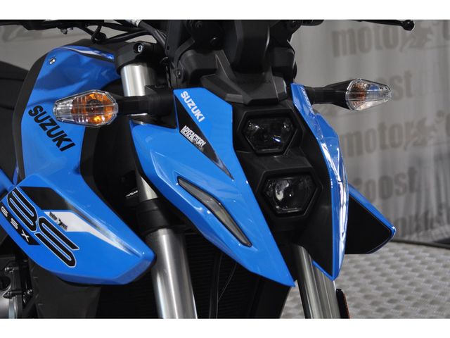 suzuki - gsx-8s