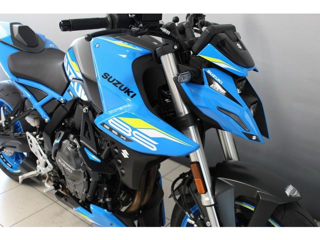 suzuki - gsx-8s