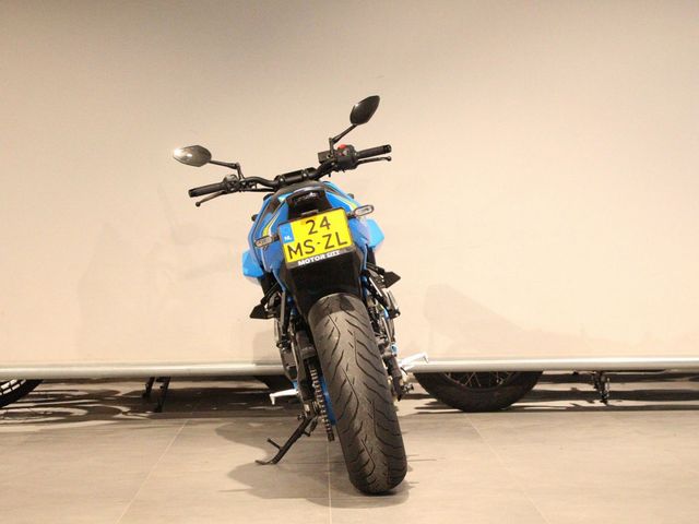 suzuki - gsx-8s