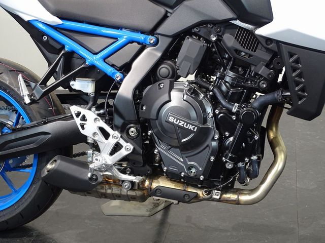 suzuki - gsx-8s