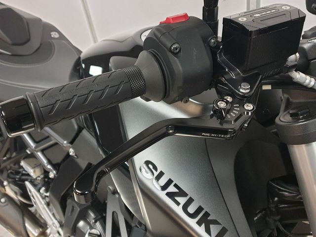 suzuki - gsx-8s