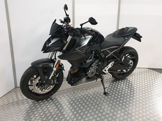 suzuki - gsx-8s