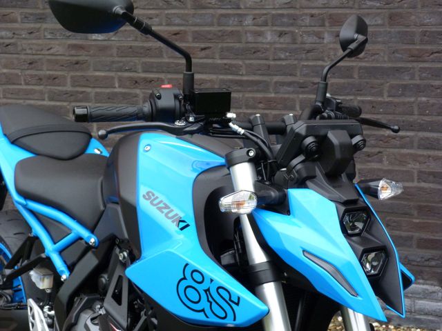 suzuki - gsx-8s