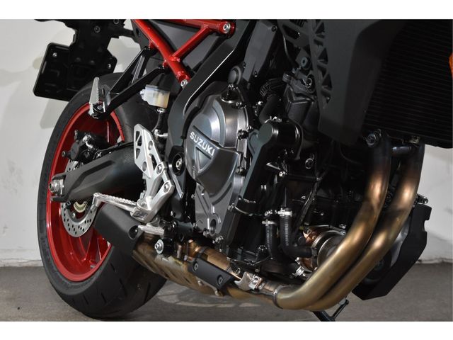 suzuki - gsx-8s