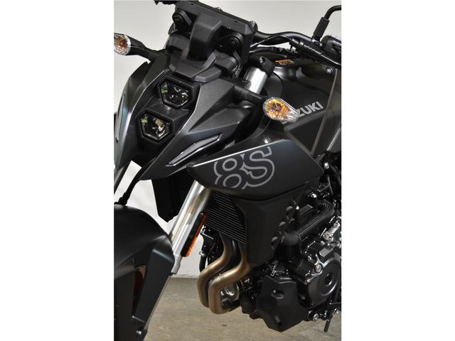 suzuki - gsx-8s