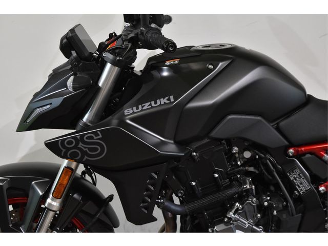 suzuki - gsx-8s