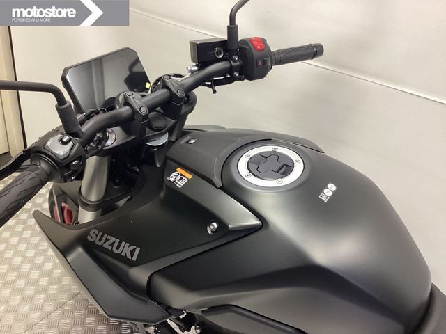 suzuki - gsx-8s
