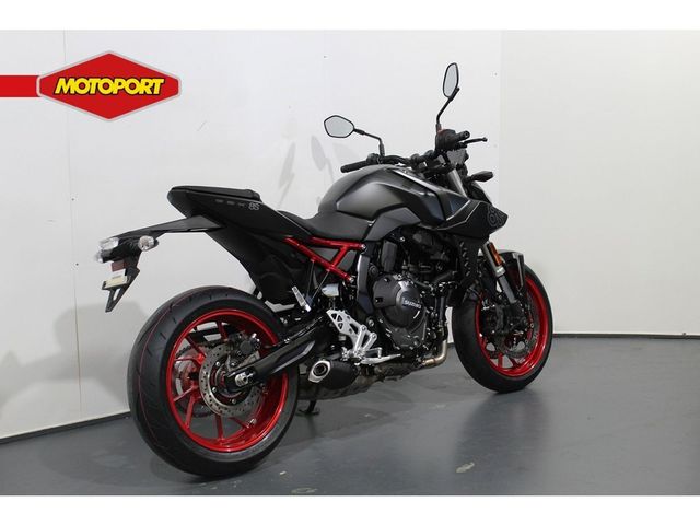suzuki - gsx-8s