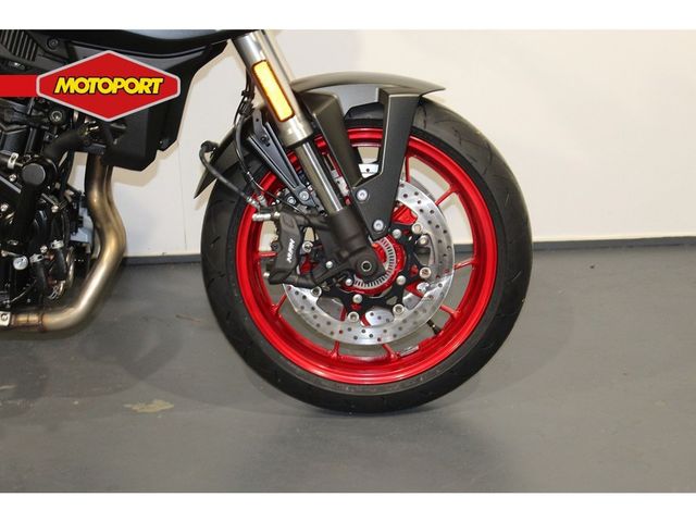 suzuki - gsx-8s