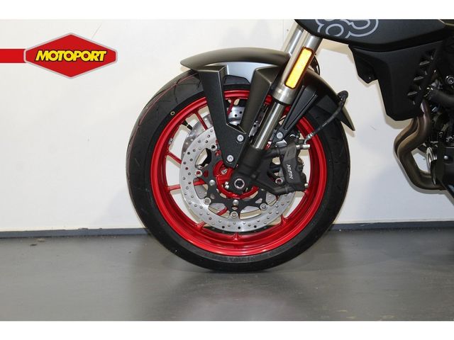 suzuki - gsx-8s