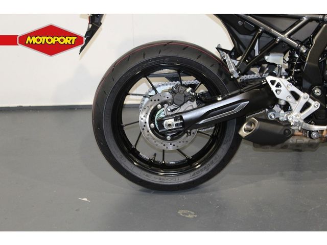 suzuki - gsx-8s
