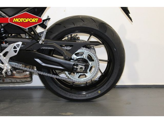 suzuki - gsx-8s