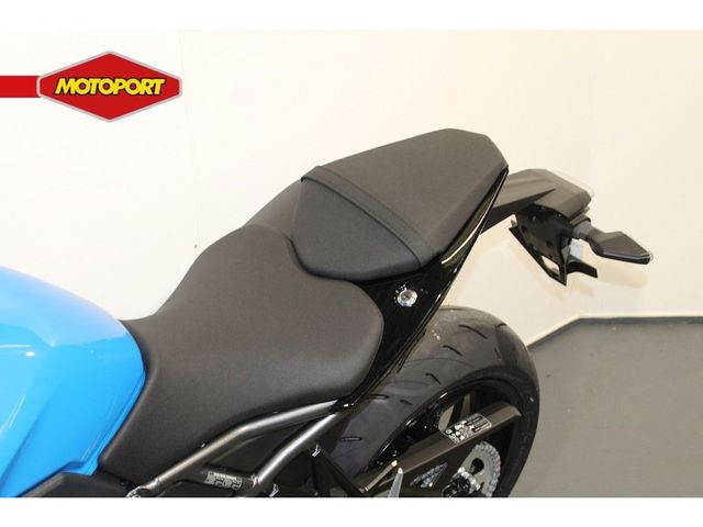 suzuki - gsx-8s
