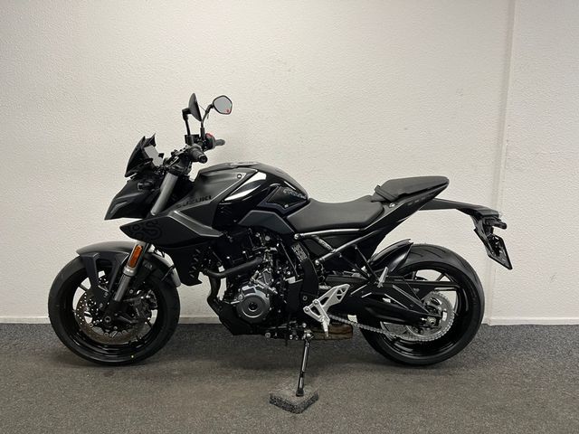 suzuki - gsx-8s
