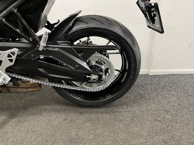 suzuki - gsx-8s